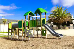 Flower Camping Le Vieux Moulin - Kinderspielplatz auf dem Campingplatz