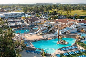 Camping Le Vieux Port - Luftaufnahme des Wasserparks