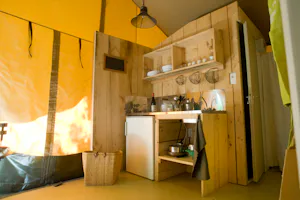 Camping Le Village du Port - Kochnische in Mobilheim auf dem Campingplatz