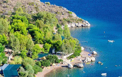 Camping Lefka Beach