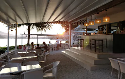 Camping Lefka Beach