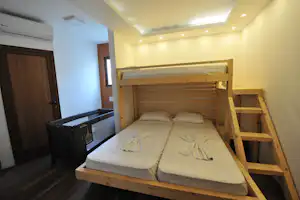 Camping Legjenda - Schlafbereich im Mobilheim vom Campingplatz