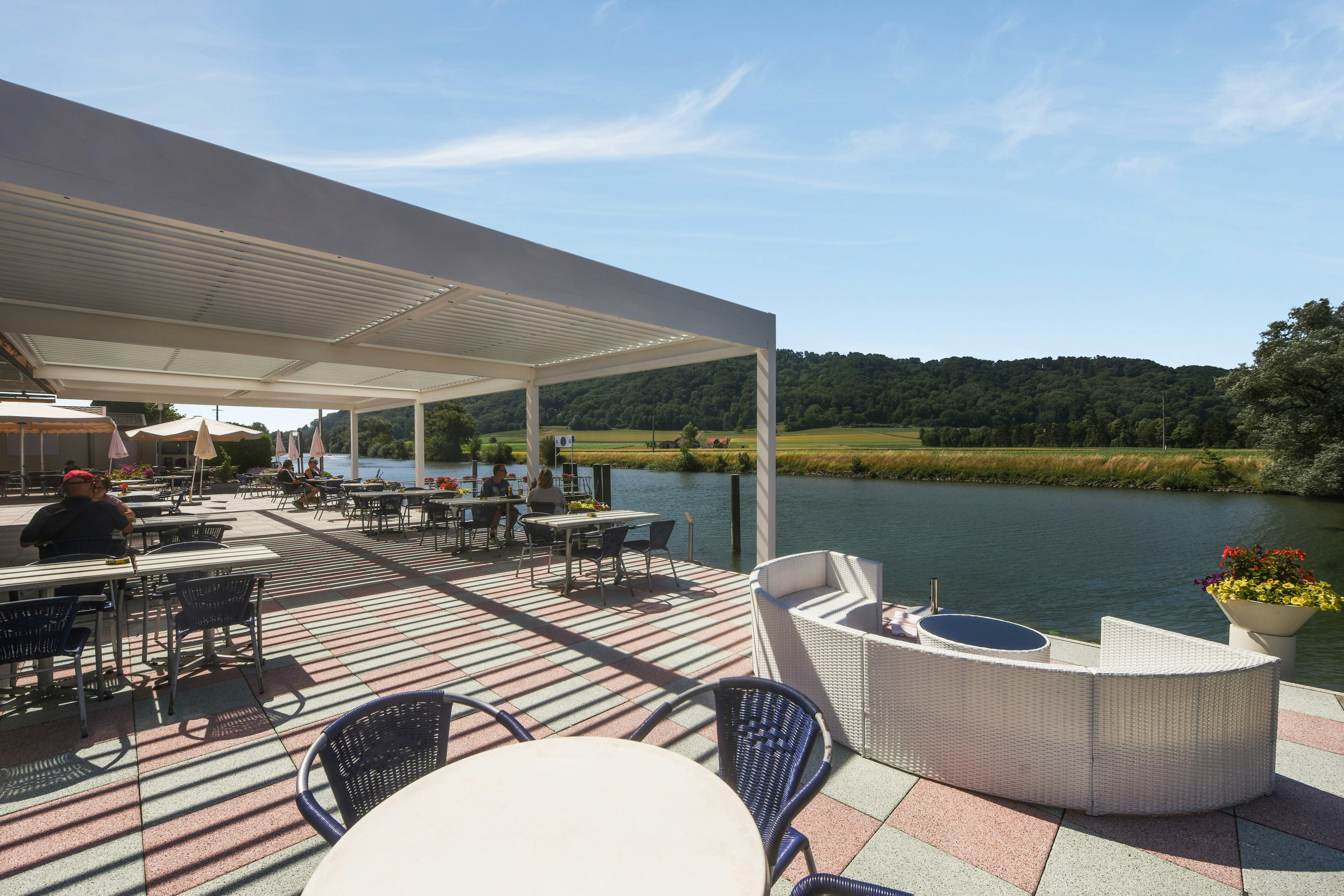 Camping Les 3 Lacs  - Restaurant mit Terrasse auf dem Campingplatz
