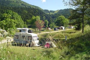 Camping Les 4 Saisons - der Wohnwagen- und Zeltstellplatz