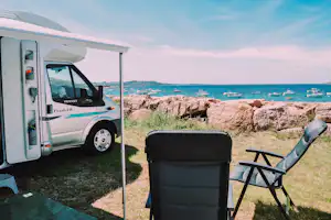 Camping Seasonova Les 7 Iles Camping Les 7 Iles - Standplatz mit Meerblick