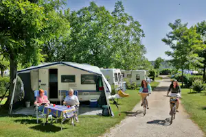 Camping Les Acacias - Fahrrad fahren auf dem Zeltplatz
