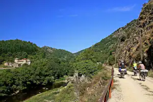 Camping Les Acacias - Radtouren in der Nähe des Campingplatzes