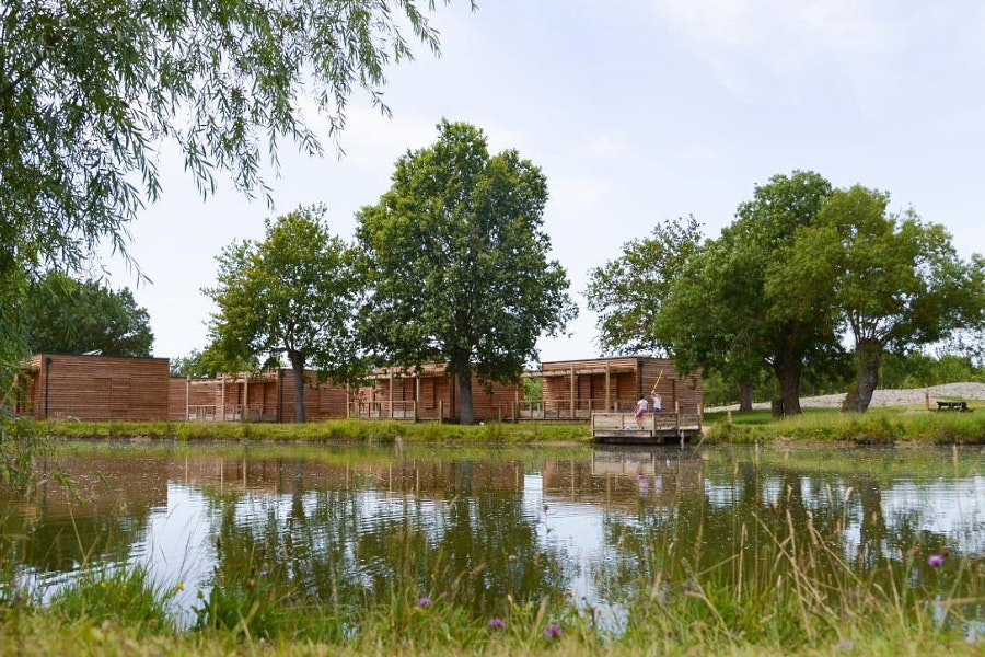 Camping Les Adilllons - Aquadis Loisirs  - Mobilheime auf dem Campingplatz