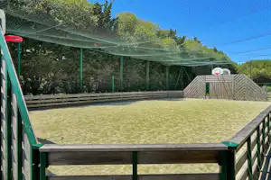 Camping Les Amiaux - Mehrzwecksportplatz auf dem Campingplatz
