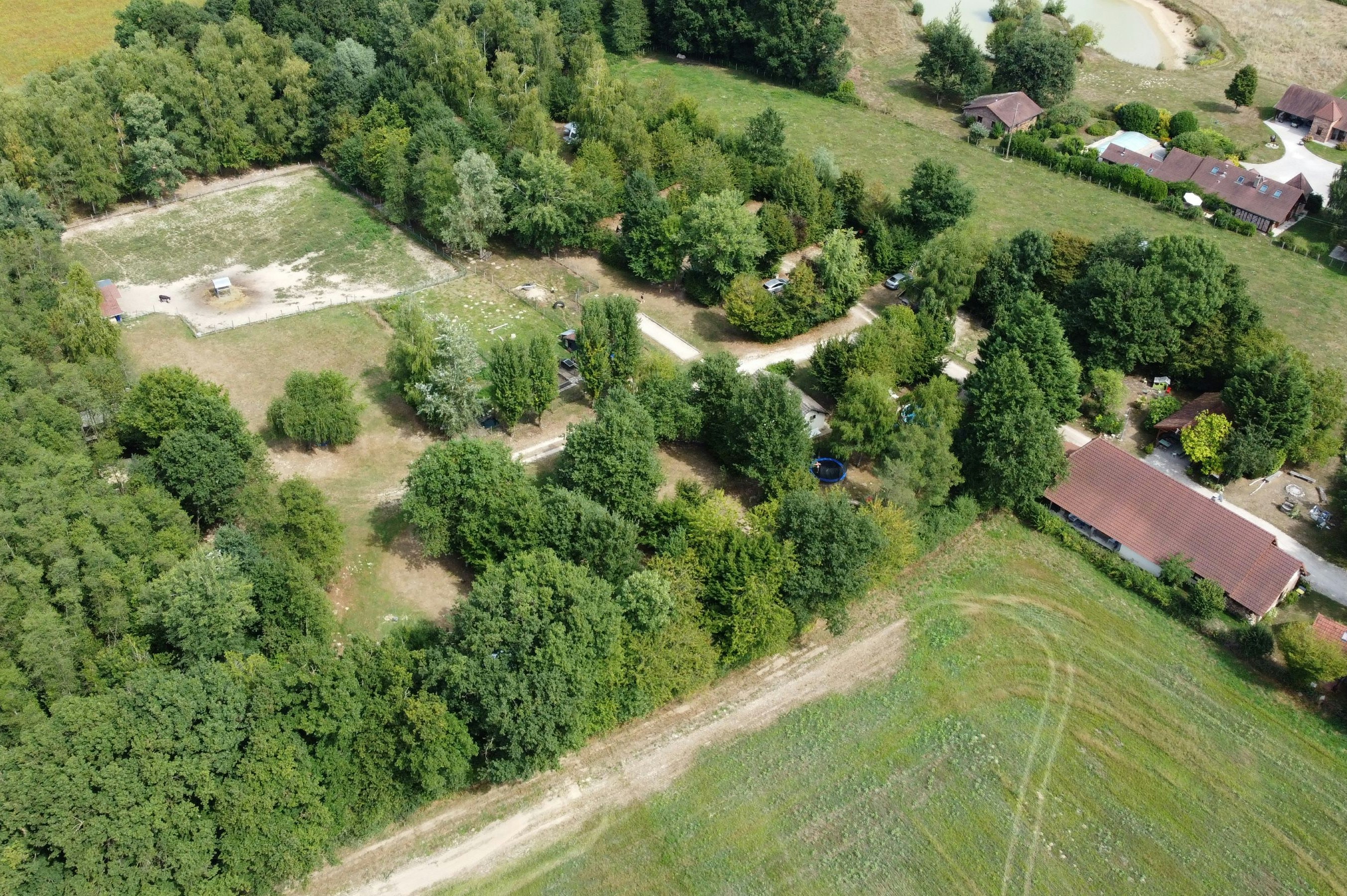 Camping Les Arbois  - Campingplatz aus der Vogelperspektive