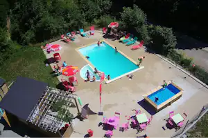 Camping Les Bouleaux - Pool aus der Vogeperspektive