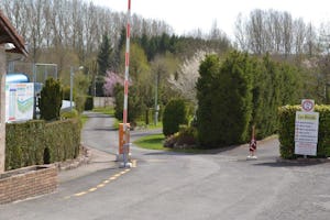 Camping Les Breuils - Einfahrt des Campingplatzes