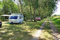 Camping Les Brugues - Standplätze auf dem Campingplatz