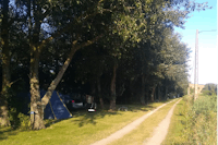 Camping Les Brugues - Zeltplätze auf dem Campingplatz