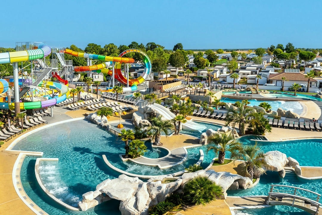 Camping Club MS Les Brunelles - Blick auf den Wasserpark des Campingplatzes