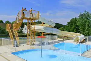 Camping Les Bruyères - Wasserrutsche auf dem Campingplatz