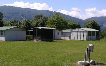 Camping Les Charmilles (Vallières)