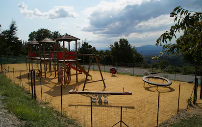 Camping Les Charmilles (Darbres)