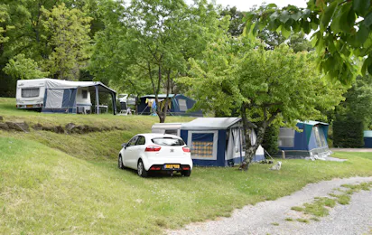 Camping Les Charmilles (Darbres)