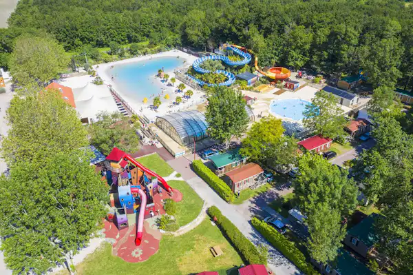 Camping Les Chênes (Médis)