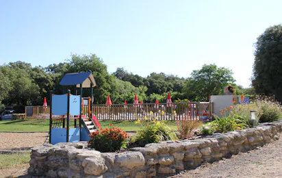 Camping Les Chênes (Junas)