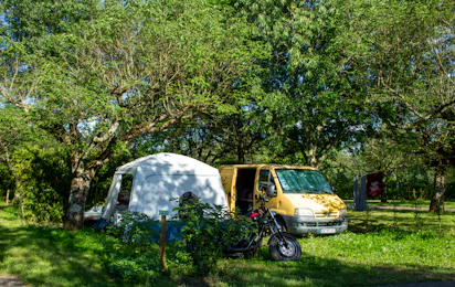 Camping Les Cigales (Berrias-et-Casteljau)
