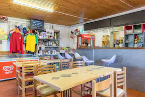 Camping Les Clairettes - Minimarkt auf dem Campingplatz