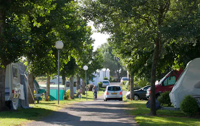 Chadotel Camping Les Écureuils