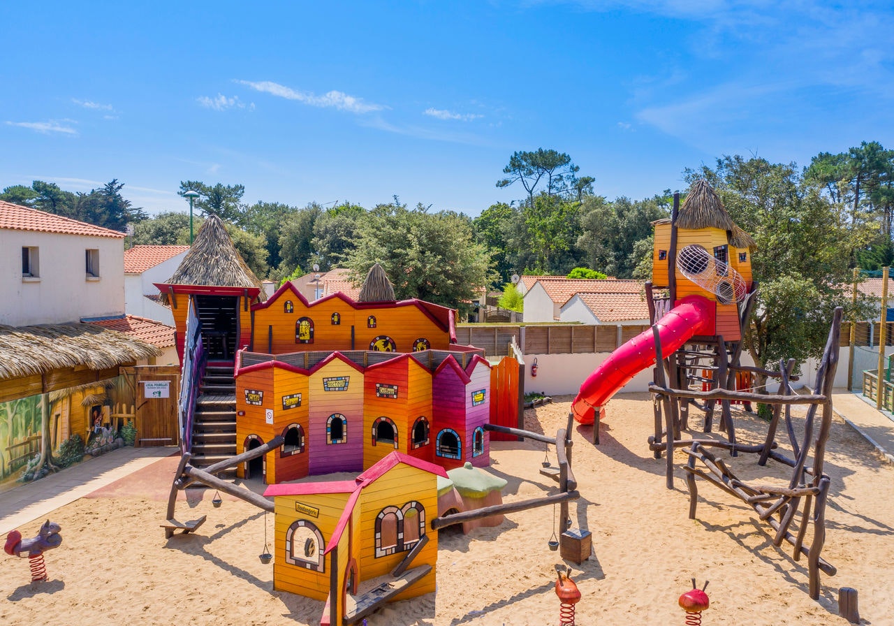Capfun Camping Les Écureuils  - Kinderspielplatz auf dem Campingplatz