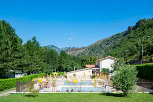 Camping Les Eaux Chaudes - Freibad auf dem Campingplatz
