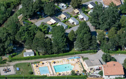 Camping Les Eaux Chaudes