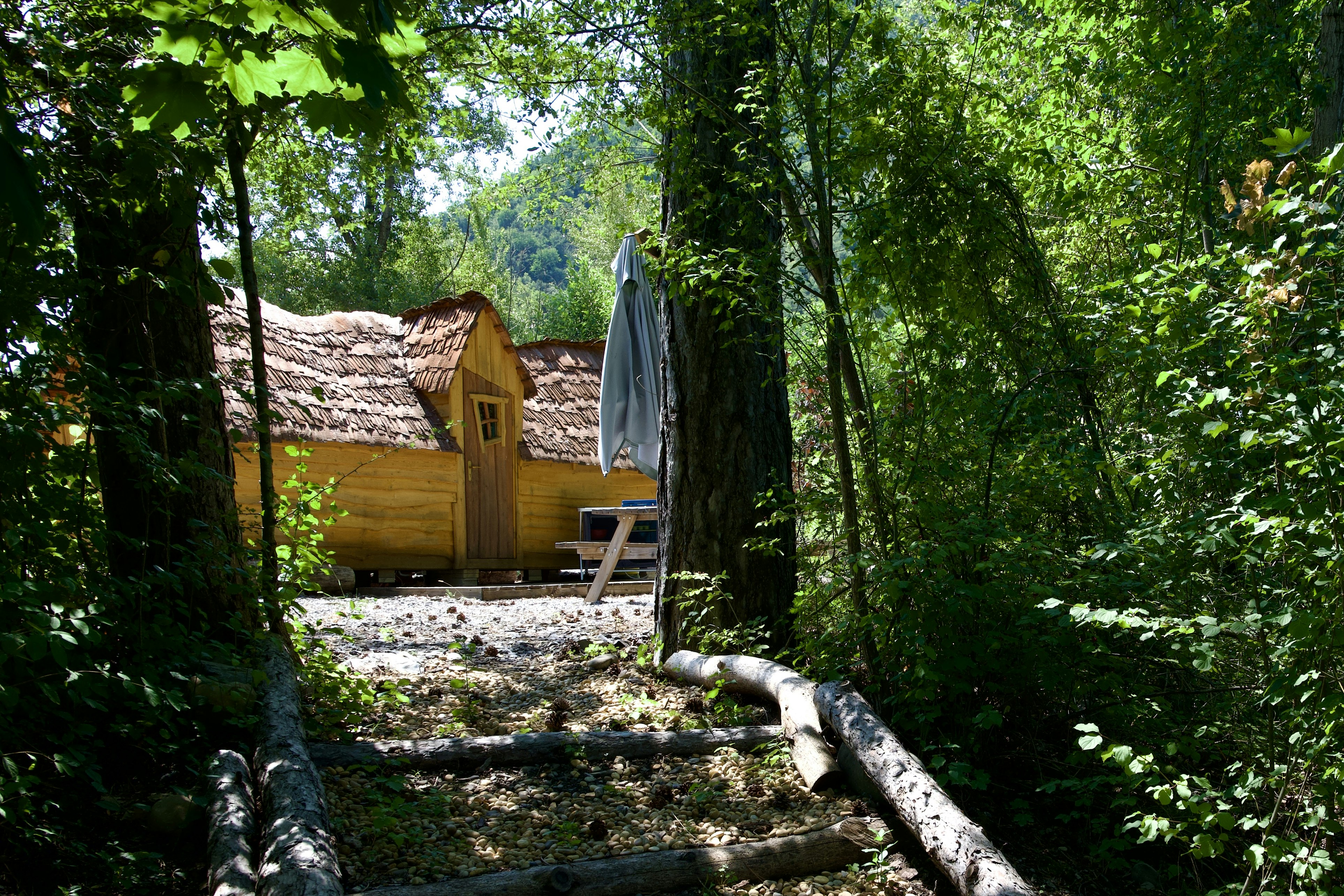 Camping Les Ecolodges Des 3 Lacs - Hütte auf dem Campingplatz