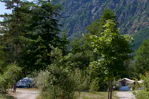 Camping Les Ecolodges Des 3 Lacs - Zelten auf dem Campingplatz
