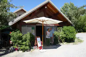 Camping Les Esparons - Rezeption des Campingplatzes