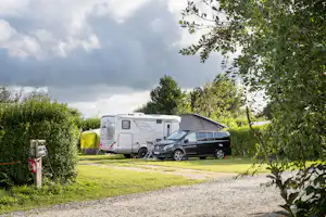 Camping Les Falaises - Standplätze auf dem Campingplatz