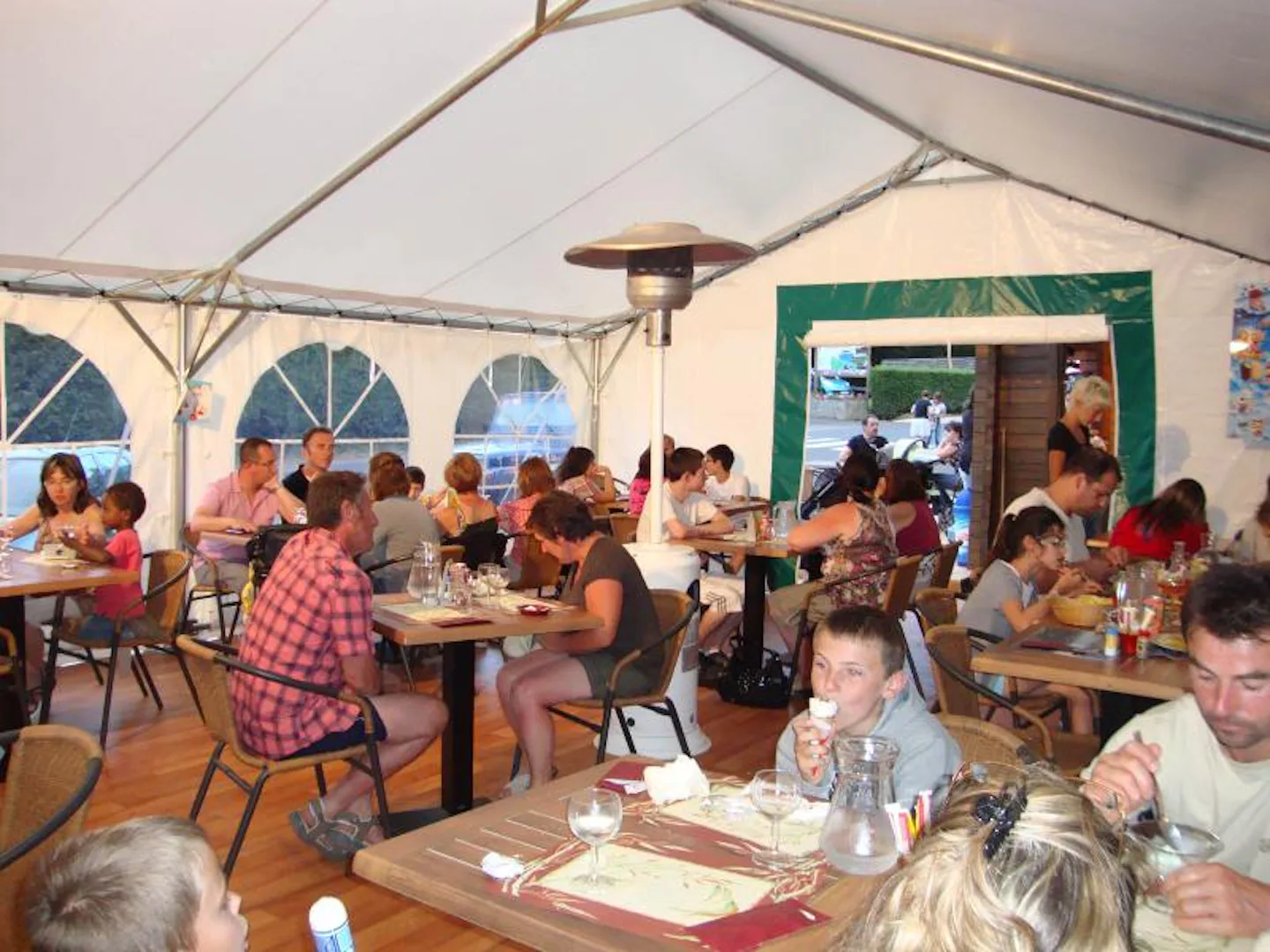 Camping Les Fougères (Murol)