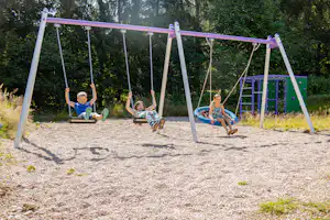 Camping Les Granges-Bas - Kinderspielplatz auf dem Campingplatz