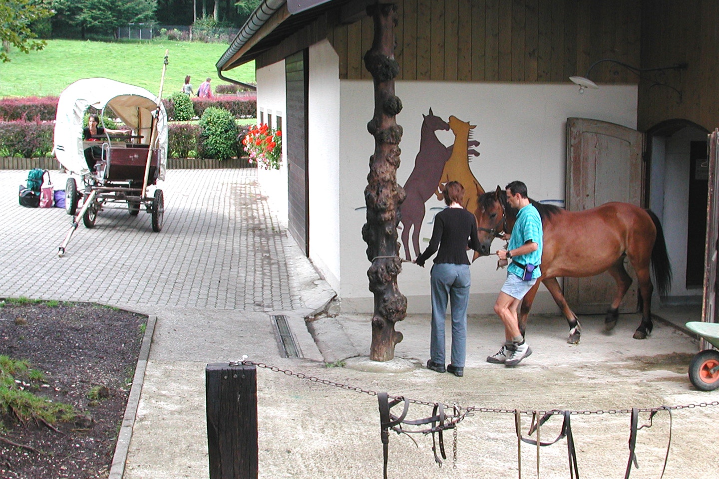 Camping Les Grottes - Pferdestall auf dem Campingplatz 