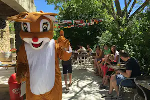 Camping Les Hauts de Rosans - Maskottchen auf dem Campingplatz