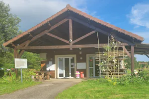 Camping Les Hirondelles - Rezeption des Campingplatzes