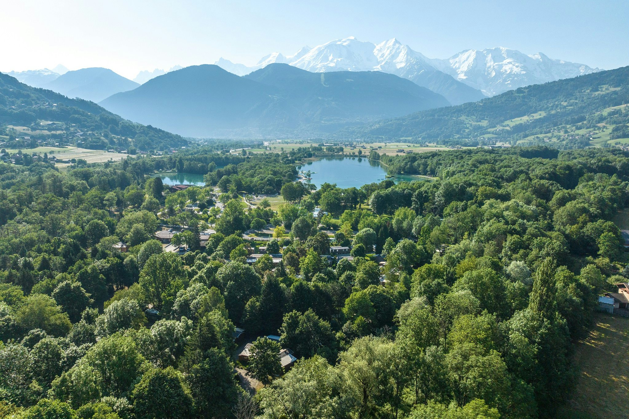 Flower Camping les Iles  Camping Les Iles Tohapi - Campingplatz aus der Vogelperspektive