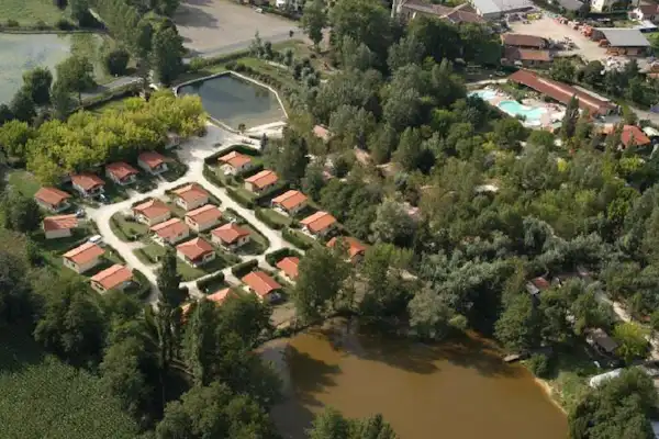 Camping Les Lacs de Courtès