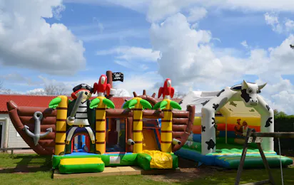 Camping Les Logeries