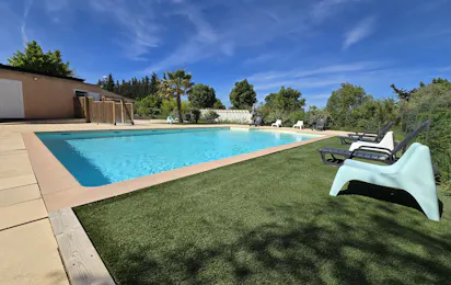 Camping Les Micocouliers (Graveson)