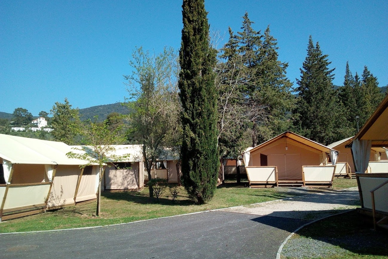 Camping Les Mimosas - Glamping-Zelte auf dem Campingplatz
