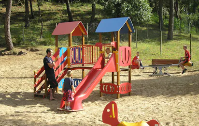 Camping Les Ombrages (Ronce-les-Bains)