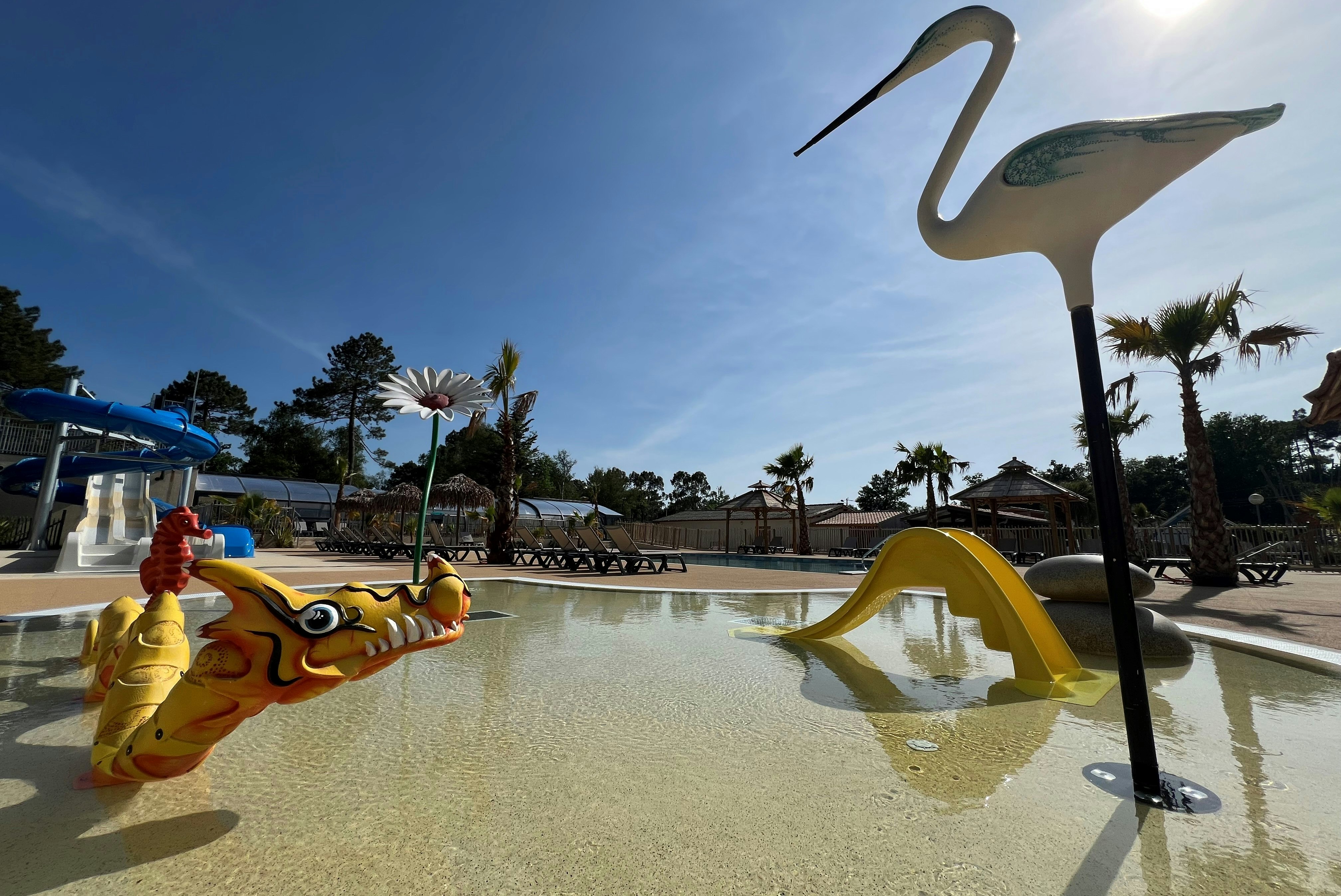 Camping Les Ourmes  - Wasserspielplatz für Kinder auf dem Campingplatz