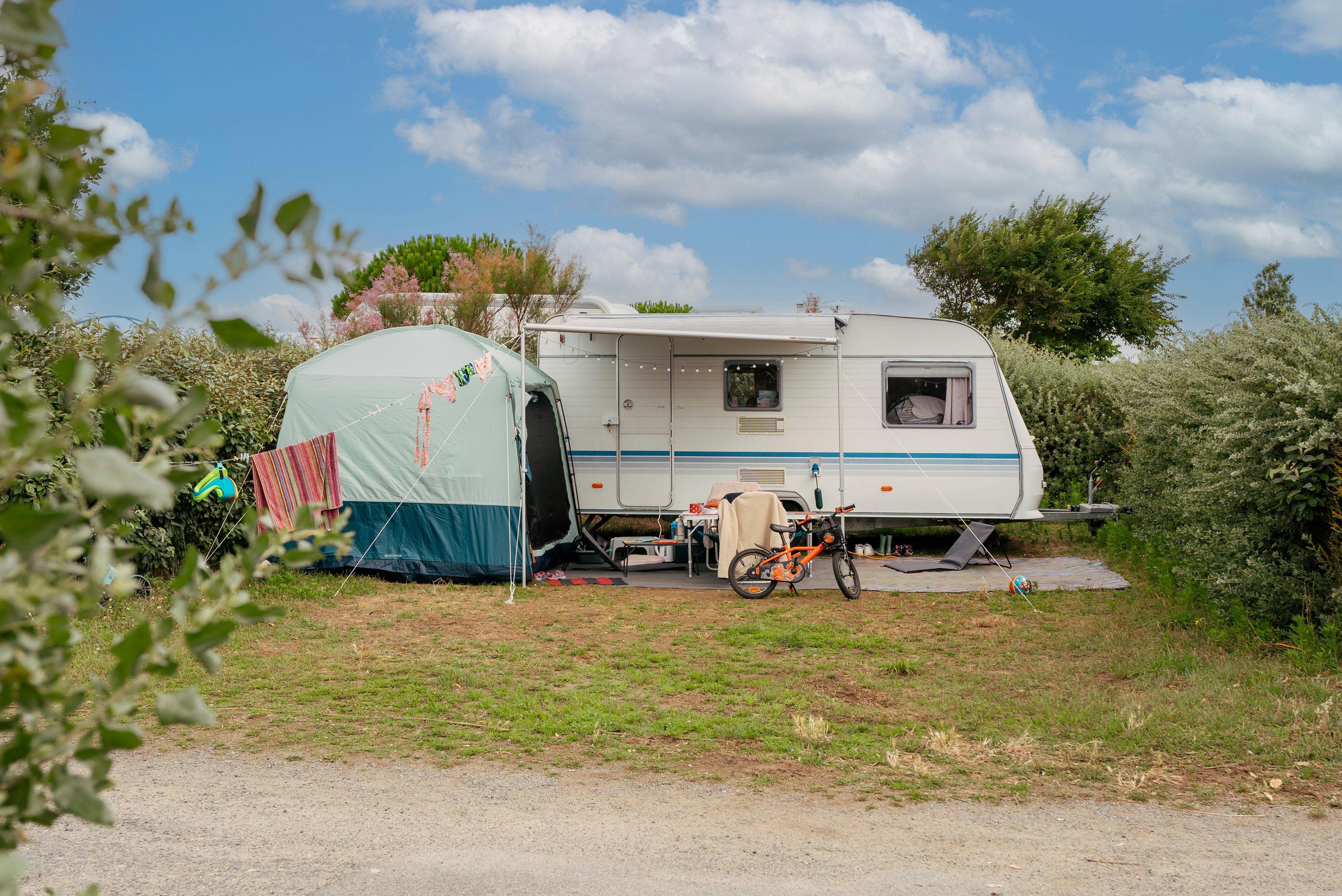 Camping Les Paludiers - Standplätze auf dem Campingplatz