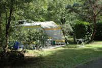 Camping Les Pialades - Zeltplätze im Grünen auf dem Campingplatz
