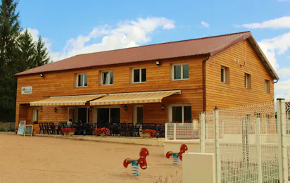 Camping Les Pinasses